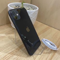 Valentines Day Special!!! iPhone 11 64GB Color Black Unlocked For Any Carrier/iphone 11 Color Negro Liberado Para Cualquier Compañía 