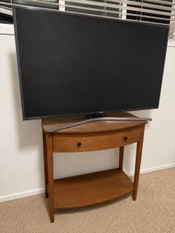 Accent Console Table (TV not included)