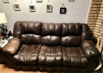 Leather couch/recliner