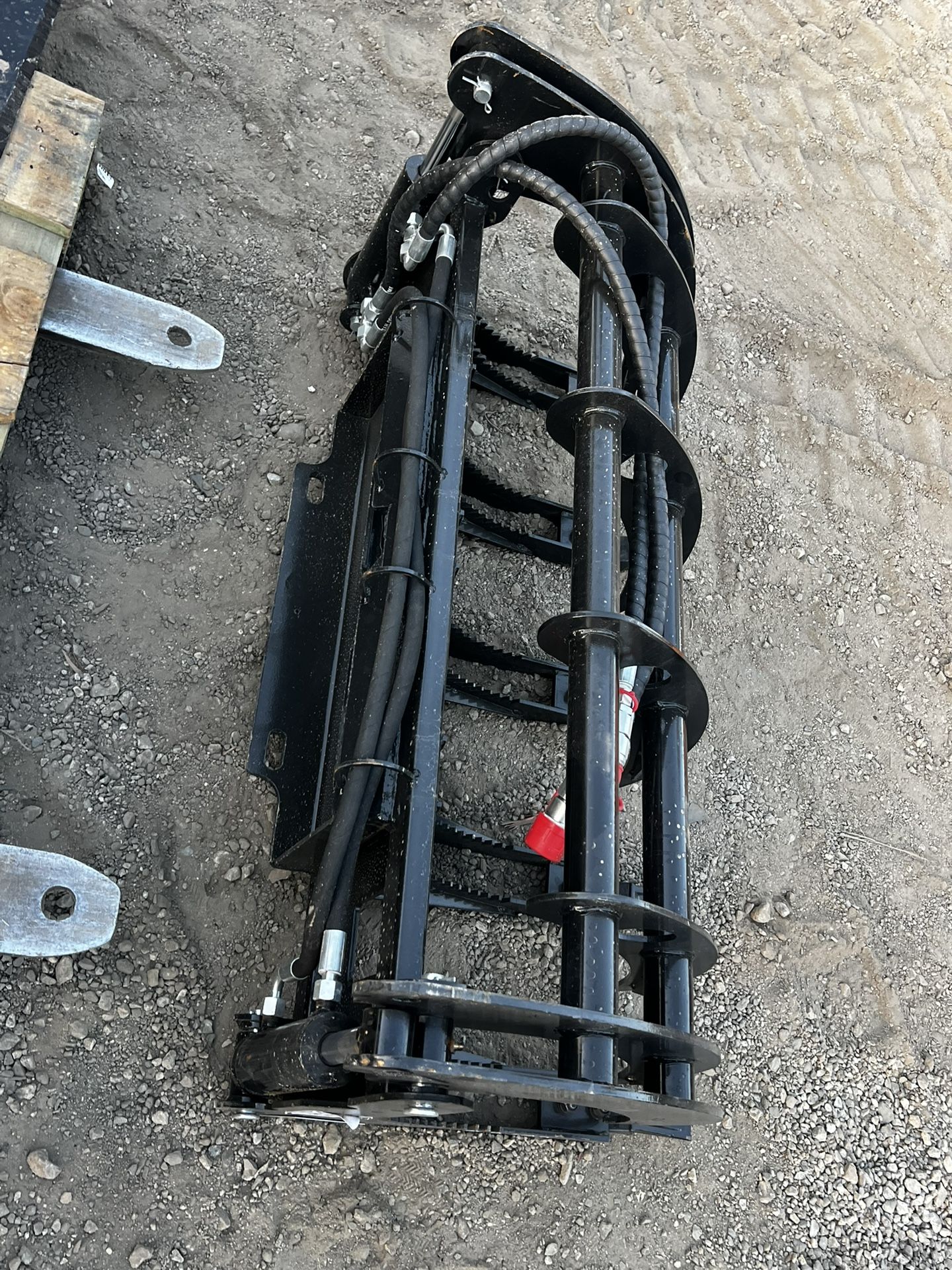 Mini Skid Steer Grapple Attachment Toro Dingo Mount