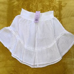 Women’s White Boho Skirt! Brand New! Size Small!