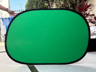Collapsible Double-Sided Green and Blue Screen Backdrop