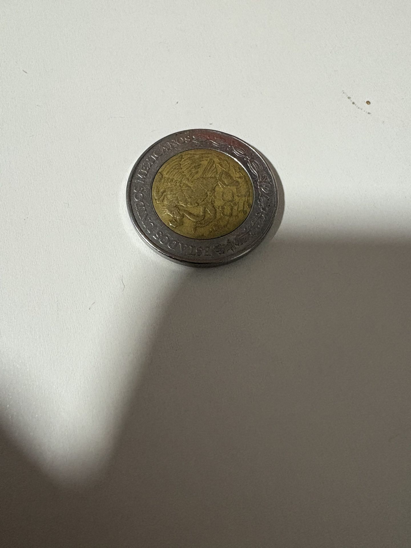 Lot of 18 Mexican 5 cent coins — mixed years