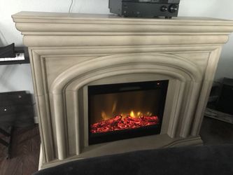 Great World Electric Hester Fireplace for Sale in Pasco, WA - OfferUp