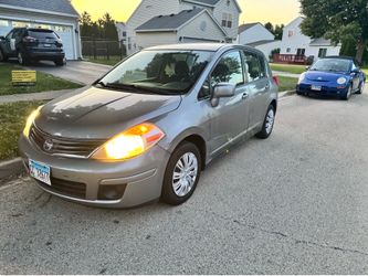 2011 Nissan Versa Gray Color