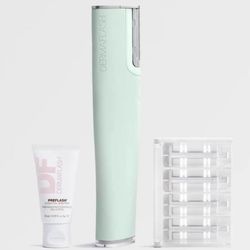 DERMAFLASH LUXE+ Anti-Aging, Exfoliation + Peach Fuzz Removal Set