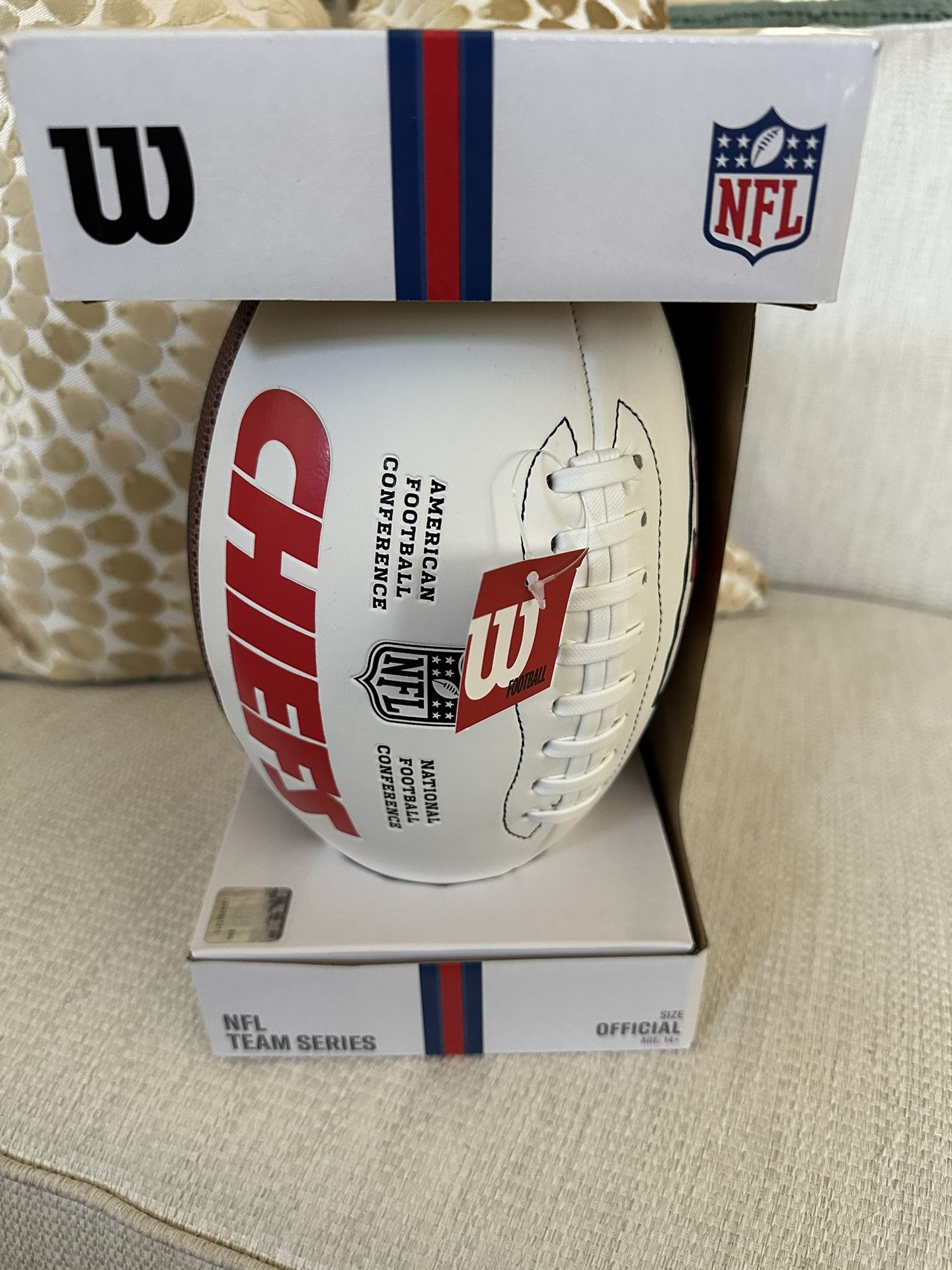 🏈WILSON Kansas City Chiefs Football-NIB