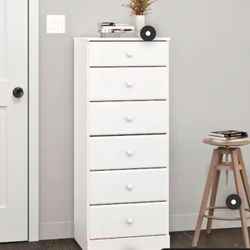 White 6-Drawer Dresser