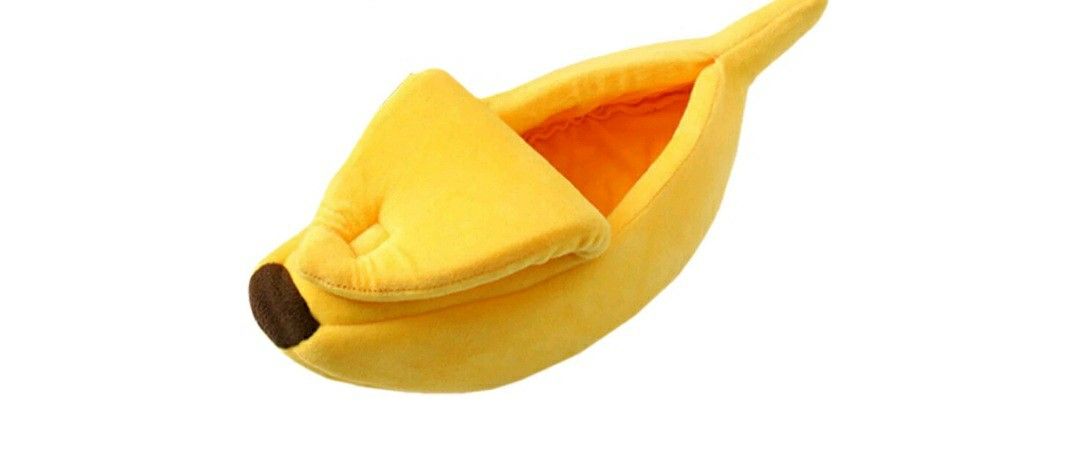 Banana pet bed