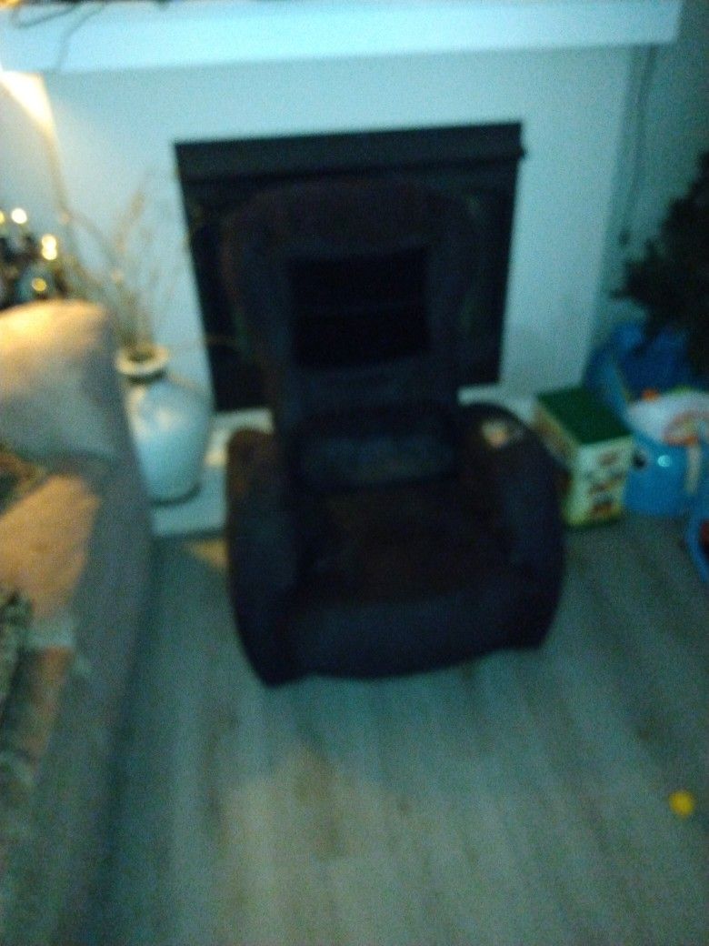 Gaming Chair With Remote