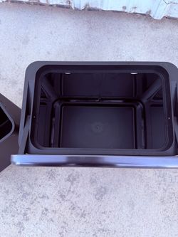 Small trash can
