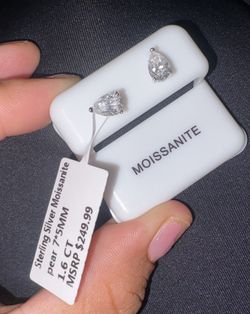 Moissanite Earrings New