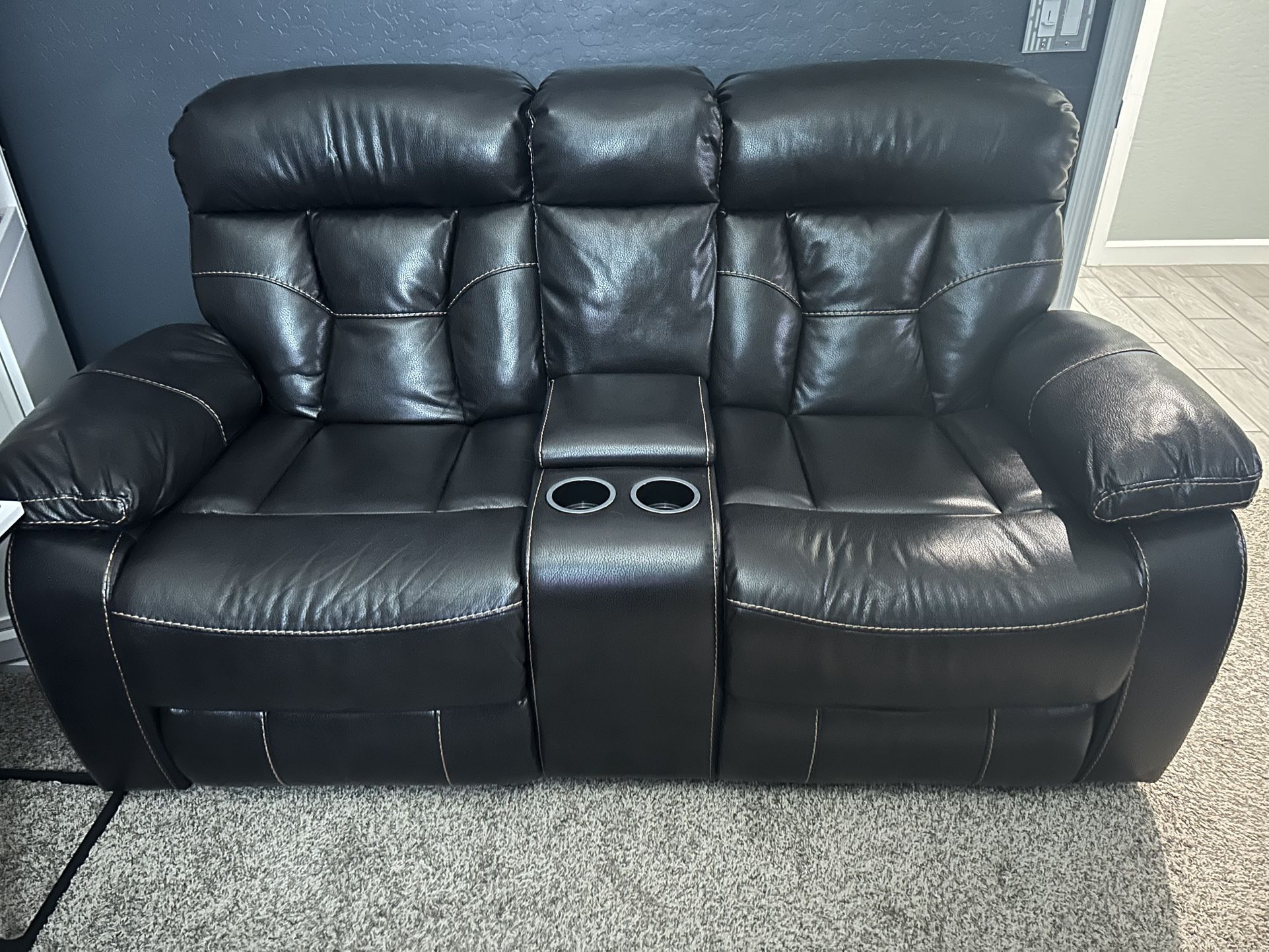 Black Reclining Loveseat with Center Console & Cup Holders