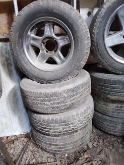 P265/65/17 WHEEL SET FOR SALE !! $450