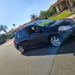 2011 NISSAN VERSA