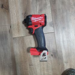 Milwaukee M18 Fuel Impact Drill 
