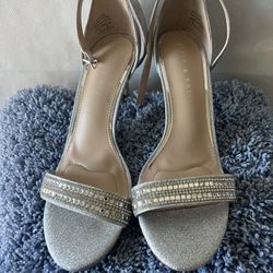 Kelly & Katie | Shoes | Kelly Katie Heels size 7