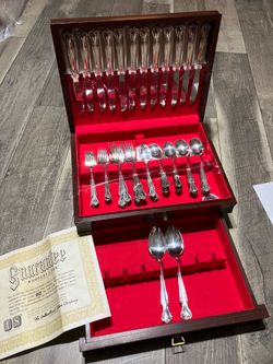 Vintage Rogers & Son 74 Pc. Flair Silverplate Flatware & Tarnish Resist Case
