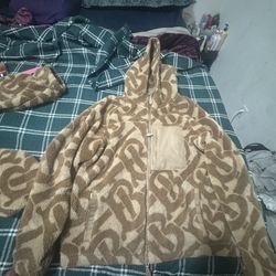 BURBERRY JUMPSUIT SET – SIZE XL (USED)