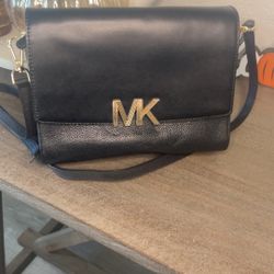 MICHAEL KORS MONTGOMERY CROSSBODY BLACK