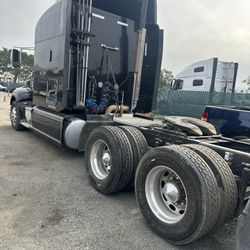 PETERBILT (contact info removed) / Dry Van 2007 