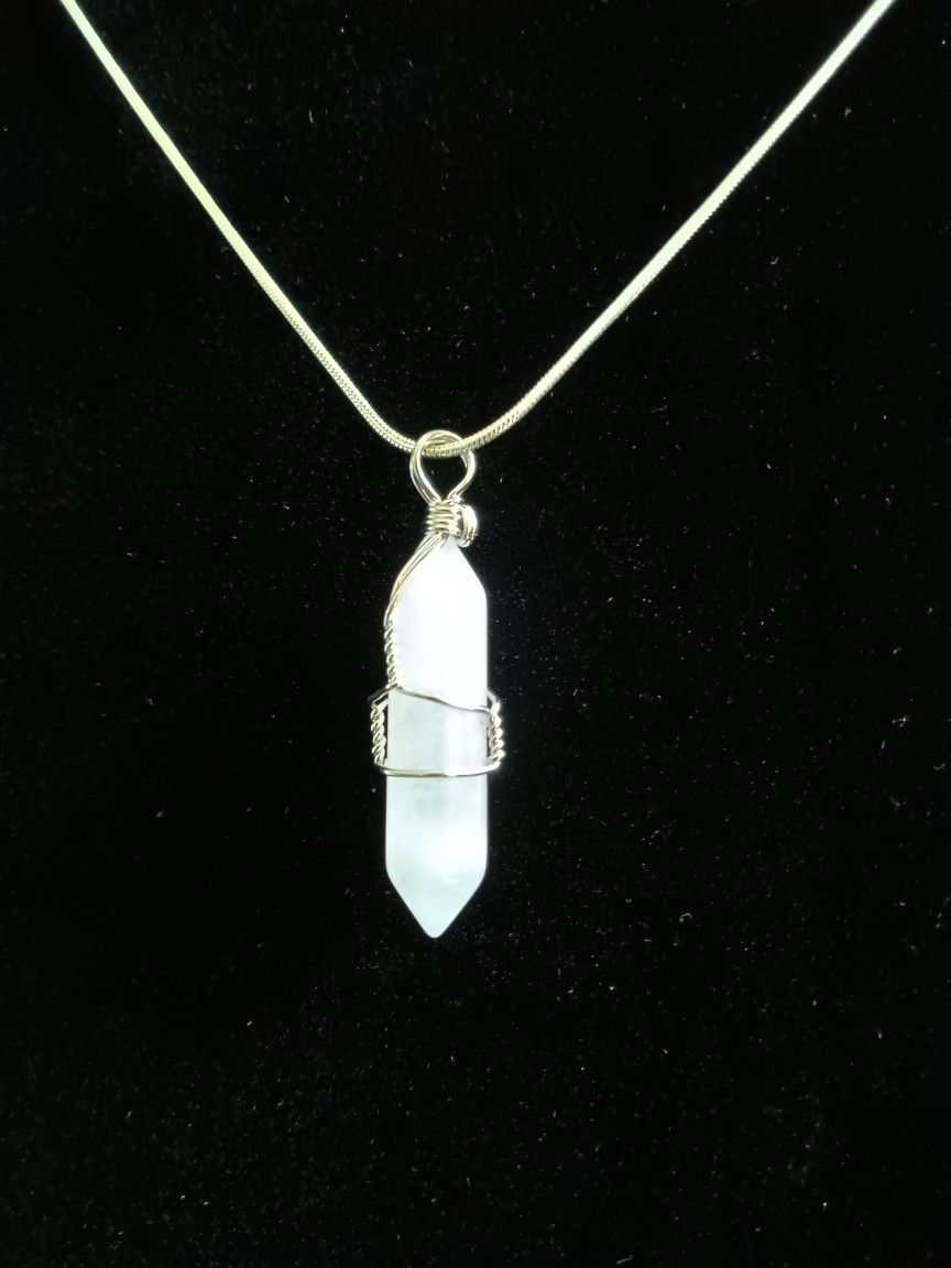 Rose Quartz Crystal Silver Pendant Necklace Enhance Love Heart Healing Positive Energy