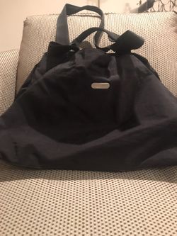 Baggallini Black Tote Duffle Bag New Condition No Flaws !