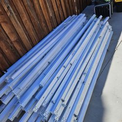 Used 120 V LED Strip Fictures 