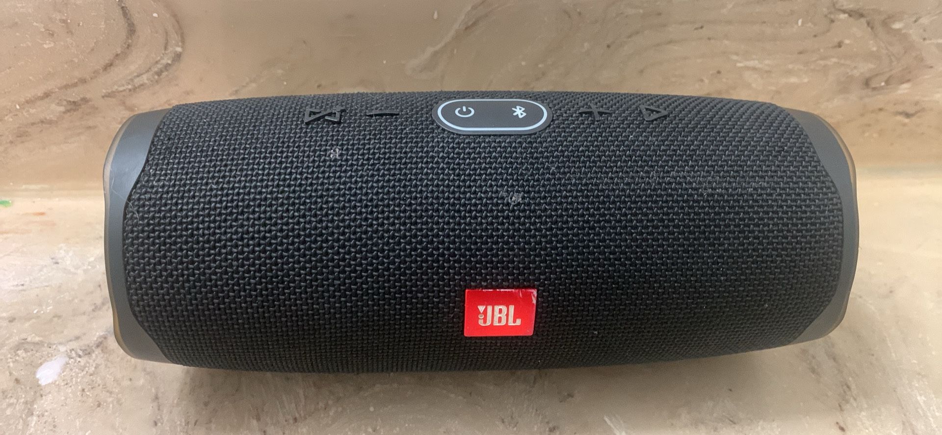 JBL Charge 4