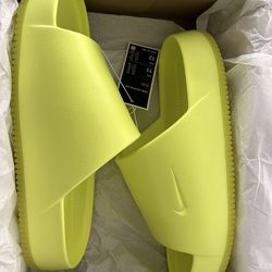 Nike Calm Slides