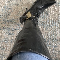 Boots Size 7/5 Dark Blue Almost Look Like Black 
