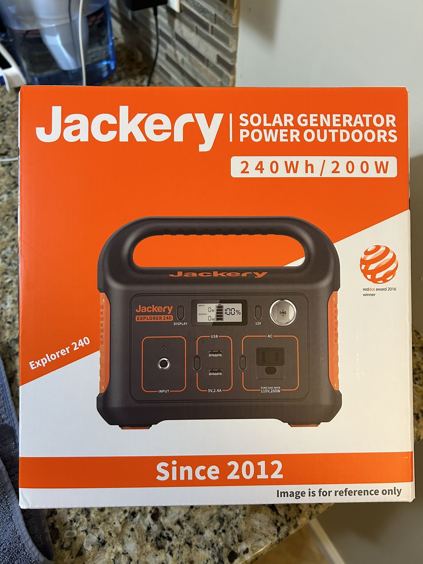 Jackery Solar Generator