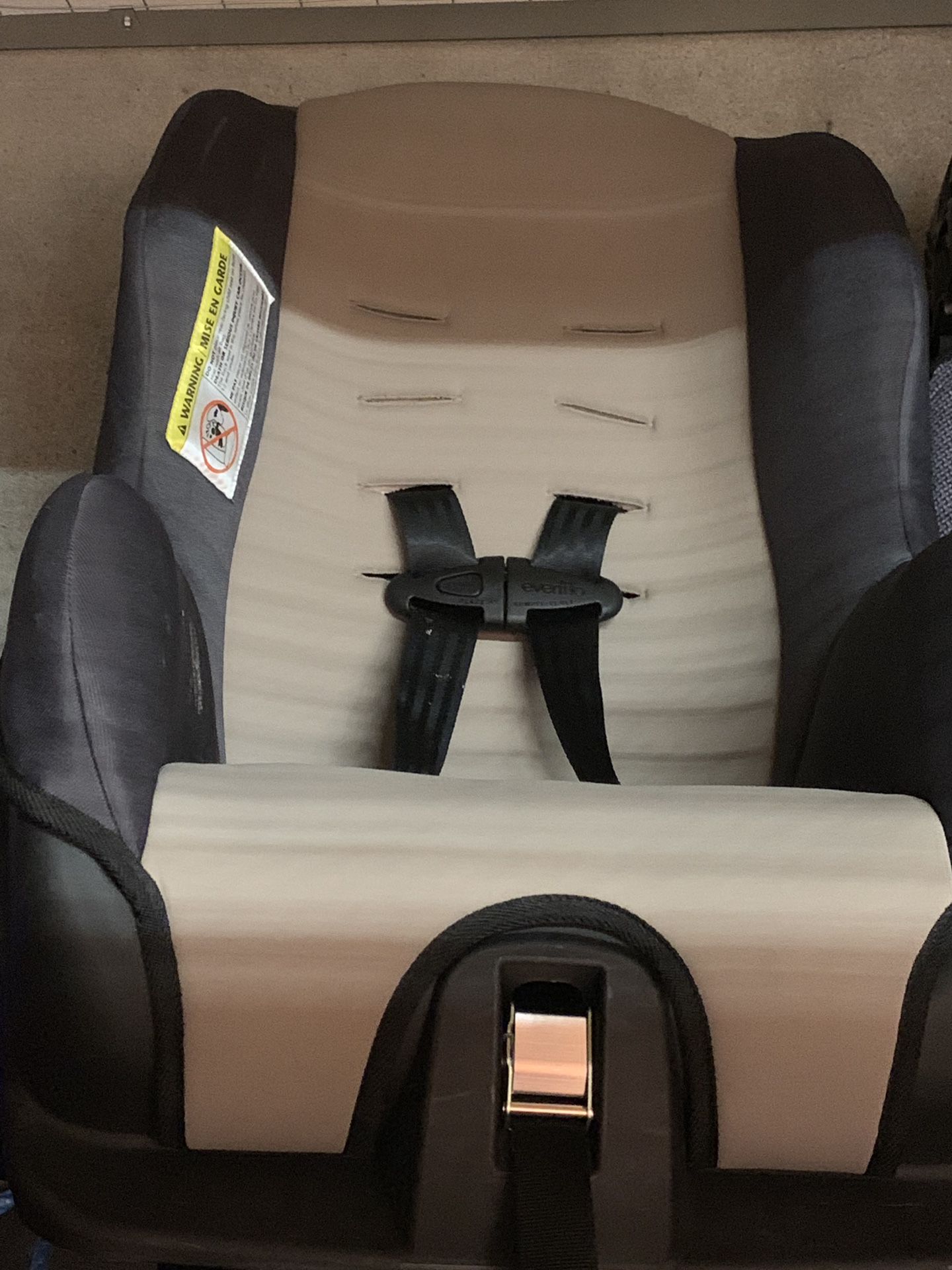 Brand new baby car seat/chair