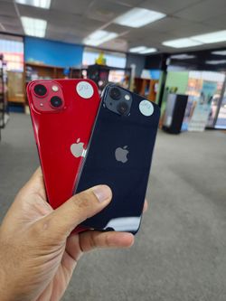 Apple iPhone 13 — Red & Midnight Unlocked