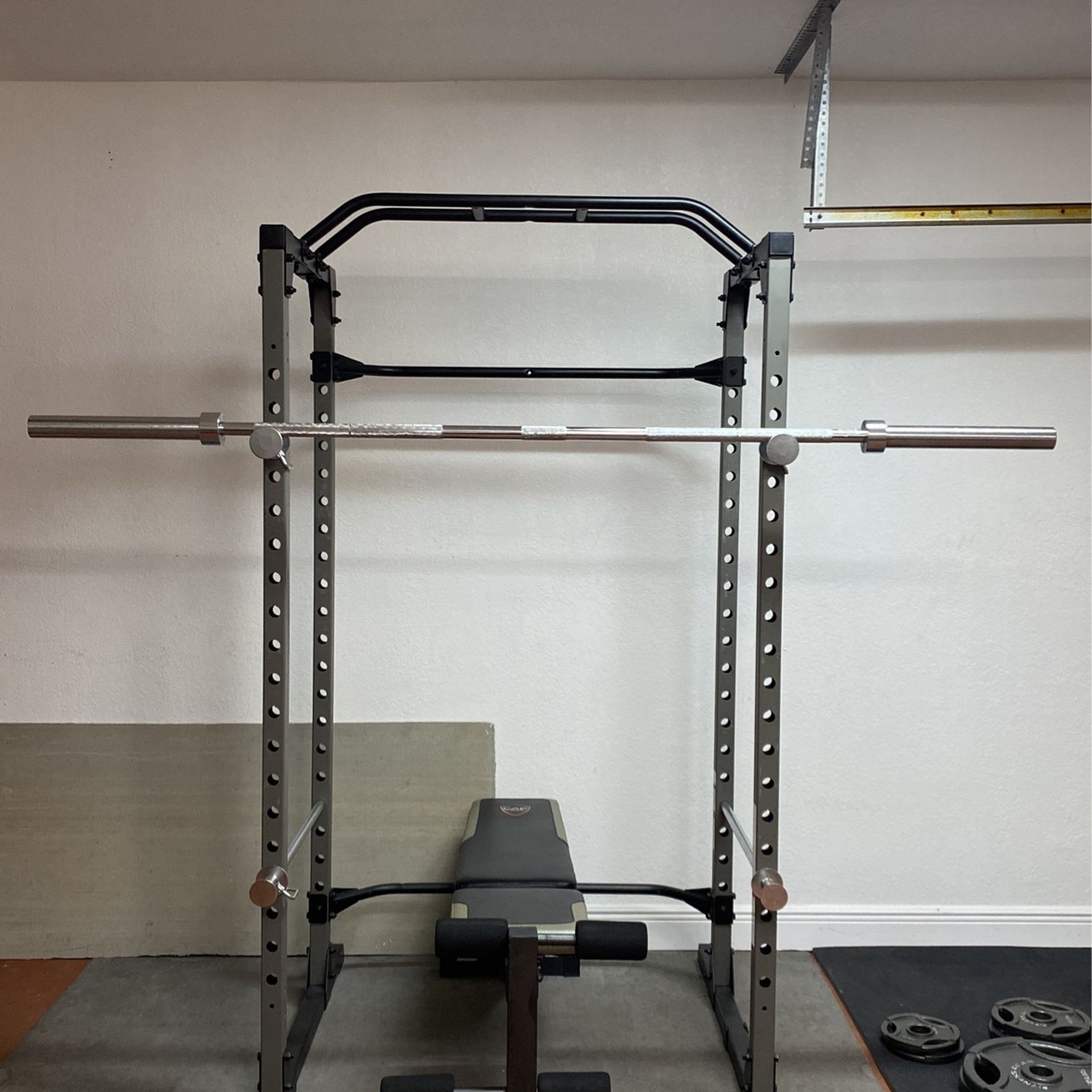 Garage/Home Gym Equipment (Power Rack/Bench/Plates/Barbell/Kettlebell/Mats/Reflex Bag)