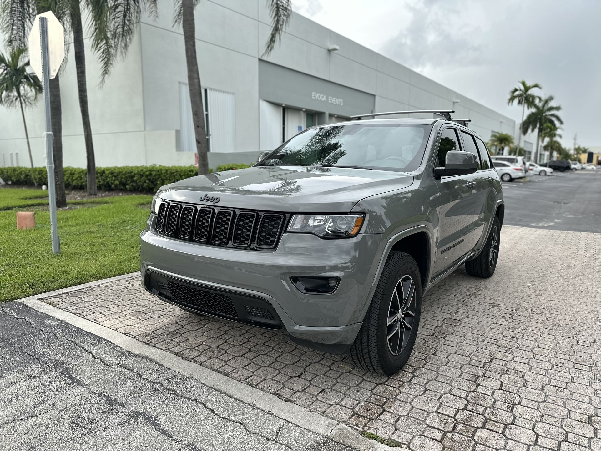 2020 Jeep Grand Cherokee