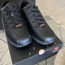 Men's Lugz slip resistant work shoes-size 11