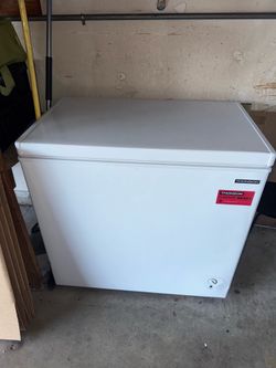 Thomson Chest Freezer 7 cu. ft.