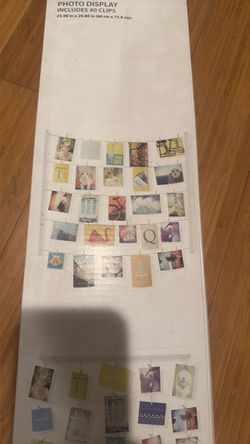 Umbra Hangit Photo Display with 40 Clips