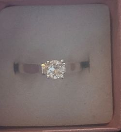 Solitary zirconia Engagement Ring
