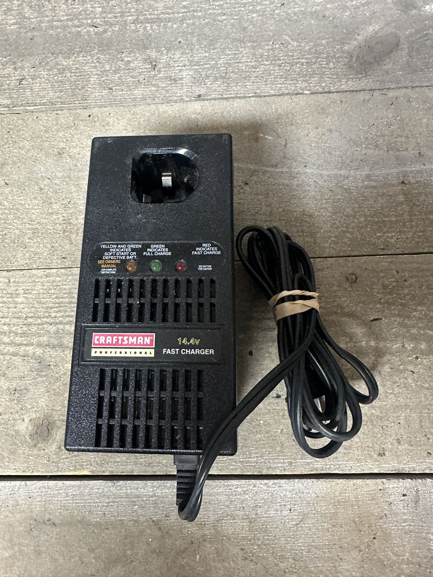 Genuine OEM Craftsman 977405-000 14.4V Fast Battery Charger - Black