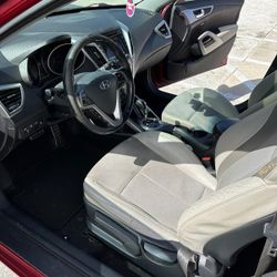 Hyundai/ Veloster 2014