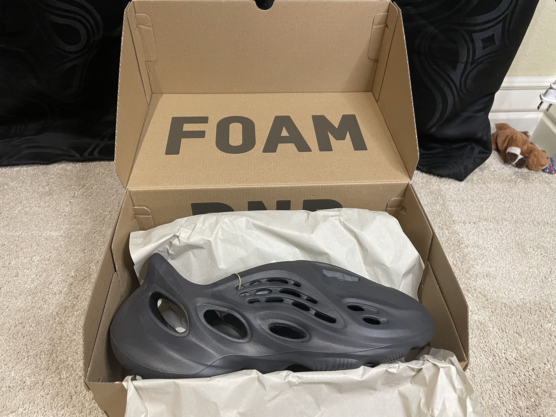 Yeezy Foam Runner Onyx- Size 12