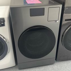 New Scratch And Dent Samsung All In One Washer Dryer Combo. 1 Year Manufacture Warranty 