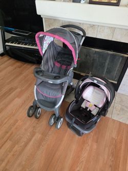Graco Classic Connect Travel System