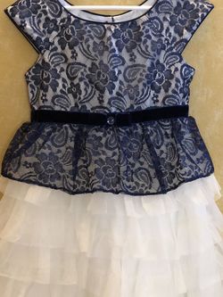 Girl Dress Size 6