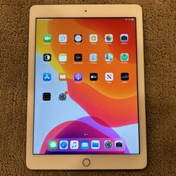 iPad 5th Gen WiFi 32GB