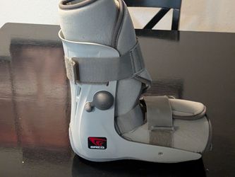 Breg Tall Adjustable Air Walking Boot Gray Size Large