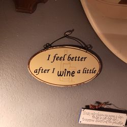 Assorted Signage/Home Decor