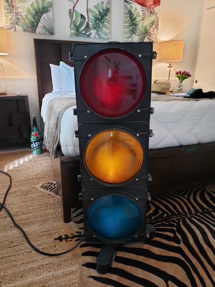 Authentic Traffic Light